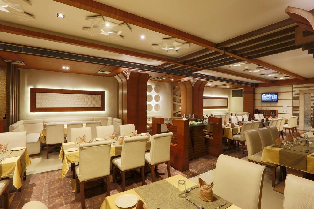 Hotel Millennium Γουβαχάτι Εξωτερικό φωτογραφία